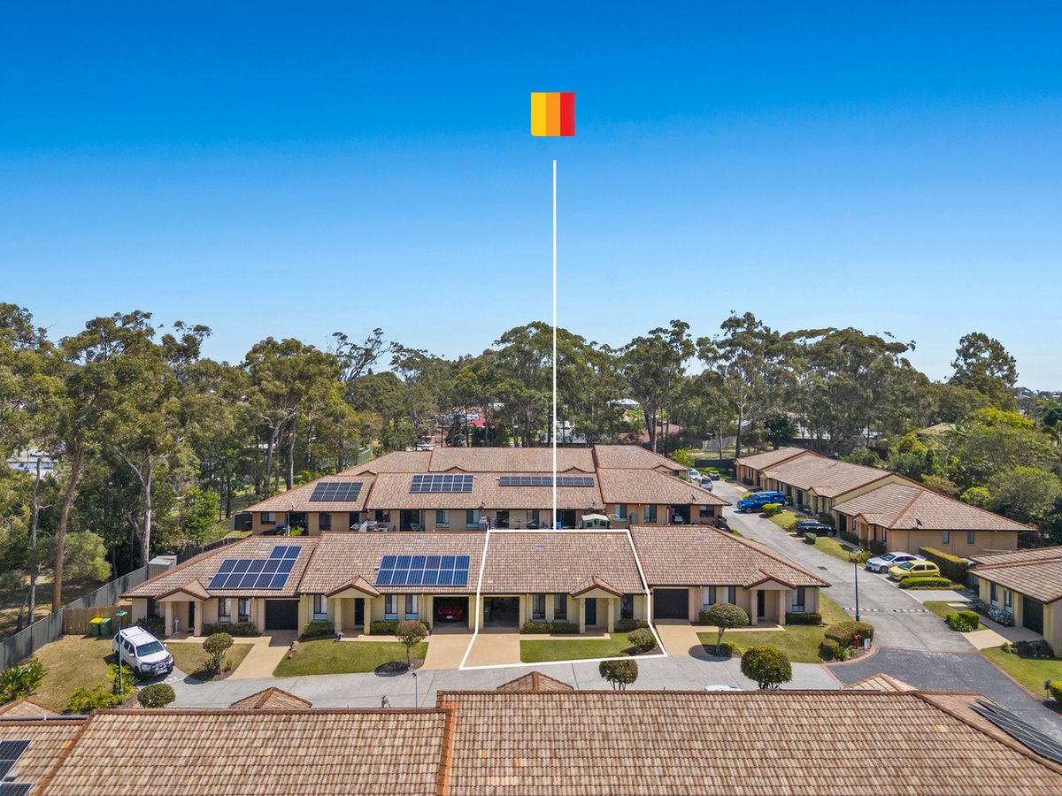 20 Brown Street, LABRADOR - Image 1