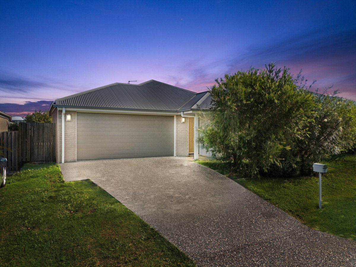 5 Bishampton Circuit, LOGAN RESERVE - Image 1