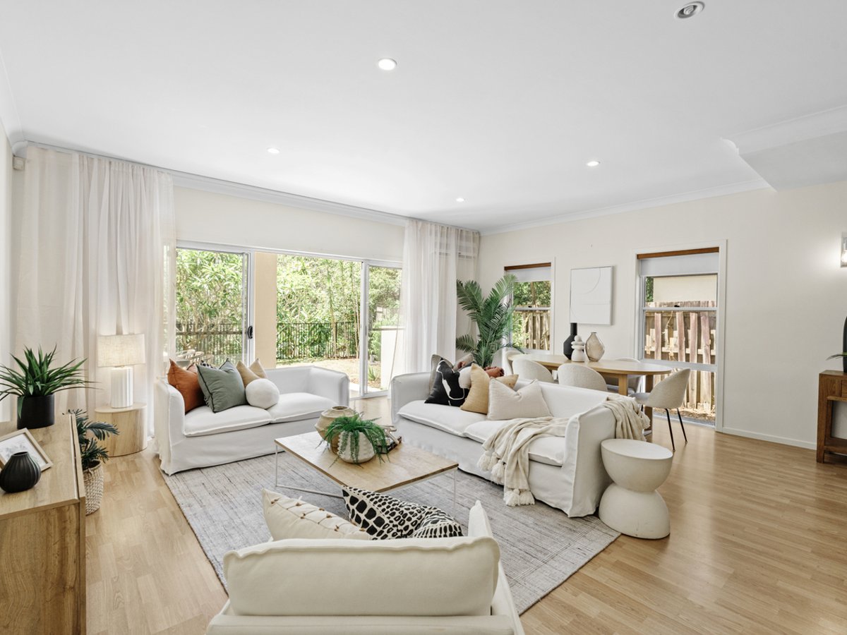 13 Ranier Crescent, VARSITY LAKES - Image 1