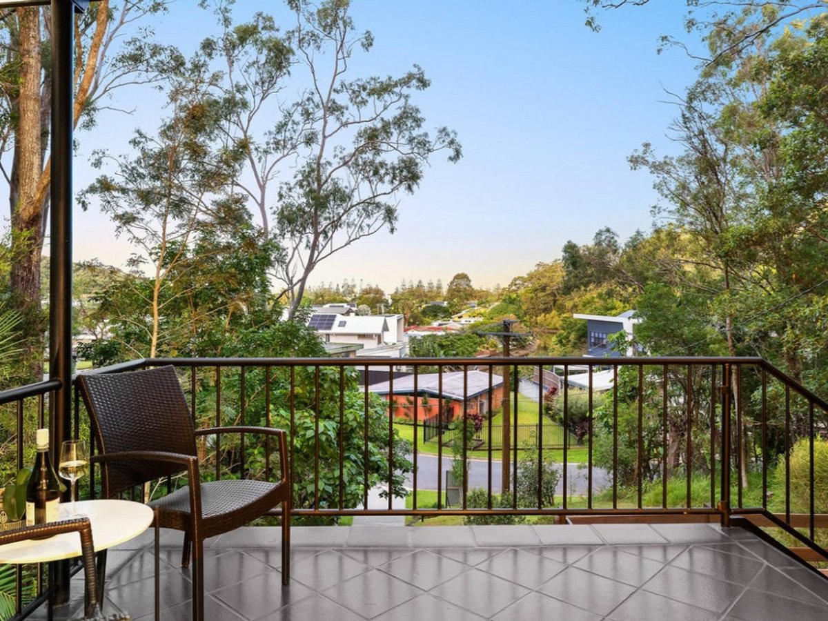 21 Pindari Avenue, Burleigh Heads - Image 1