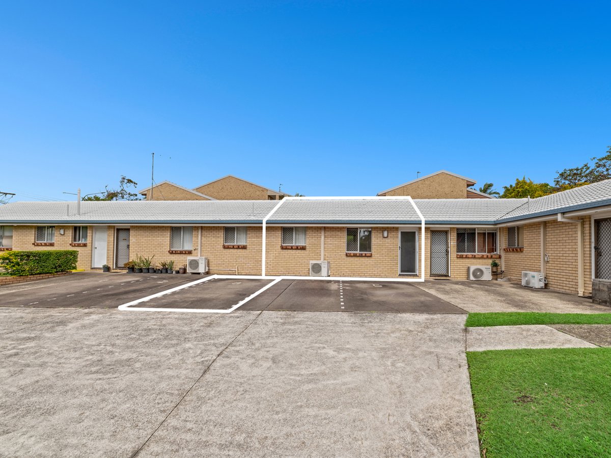 37 North Street, Southport - Image 1