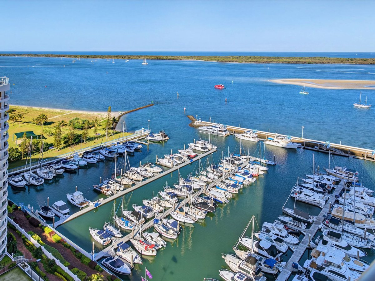 17 Bayview Street, Runaway Bay - Image 1