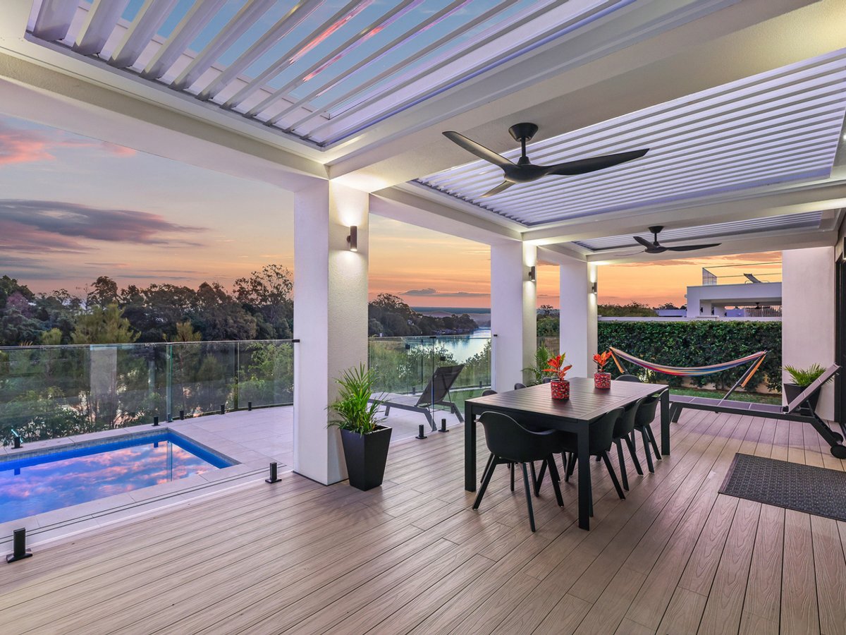 25 The Boulevarde, BENOWA - Image 1