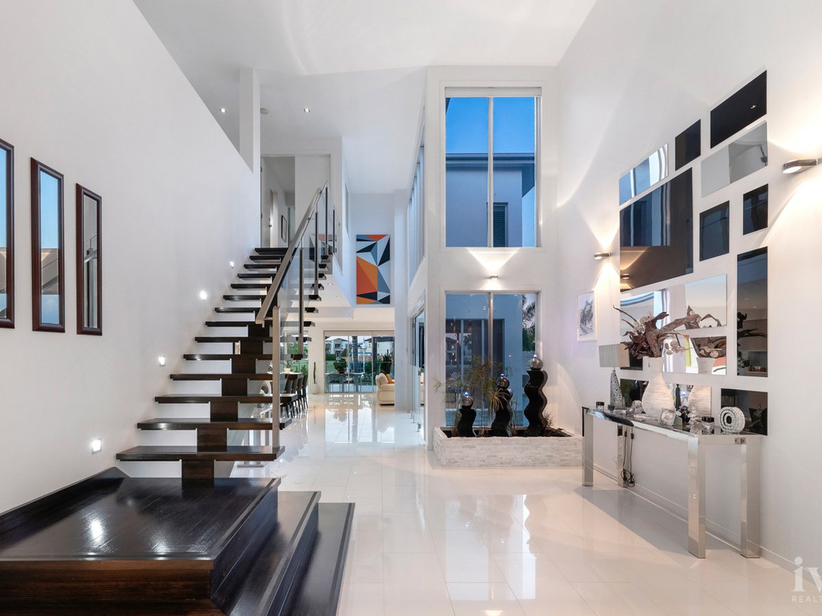 49 Royal Albert Crescent, Sovereign Islands - Image 1