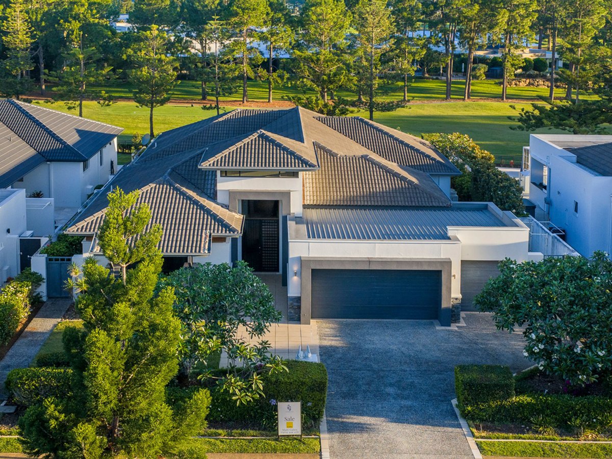 2208 The Parkway, Sanctuary Cove - Image 1