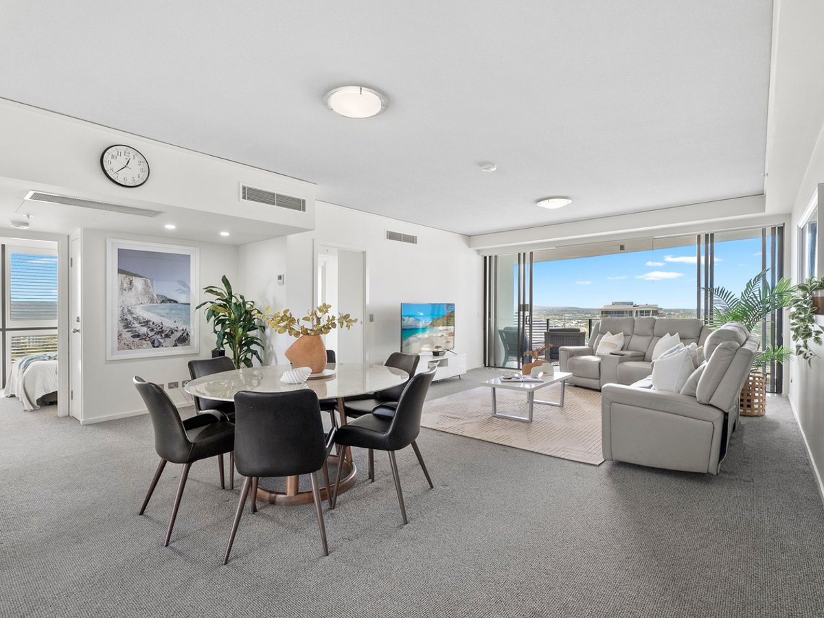 22 Surf Parade, Broadbeach - Image 1
