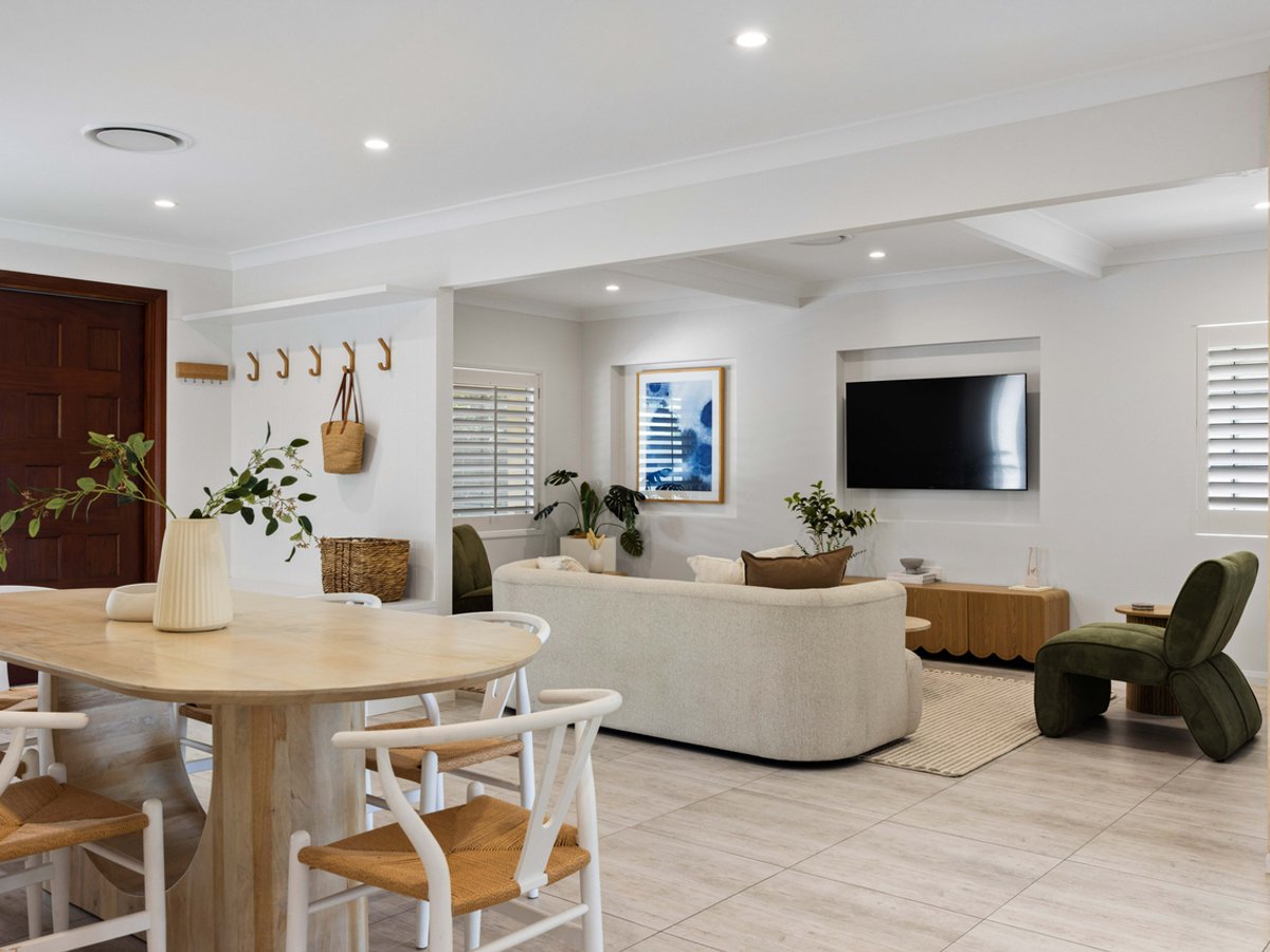 27 Warrina Crescent, Burleigh Waters - Image 1