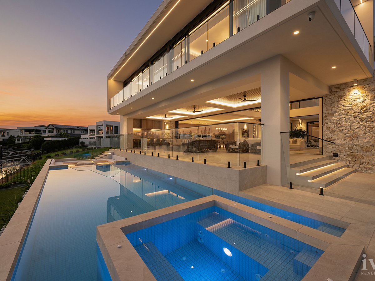 2629 Virginia Drive, Hope Island - Image 1