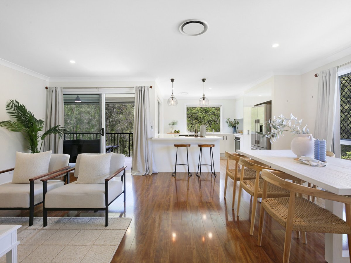 5 Golden Grove Boulevard, Reedy Creek - Image 1