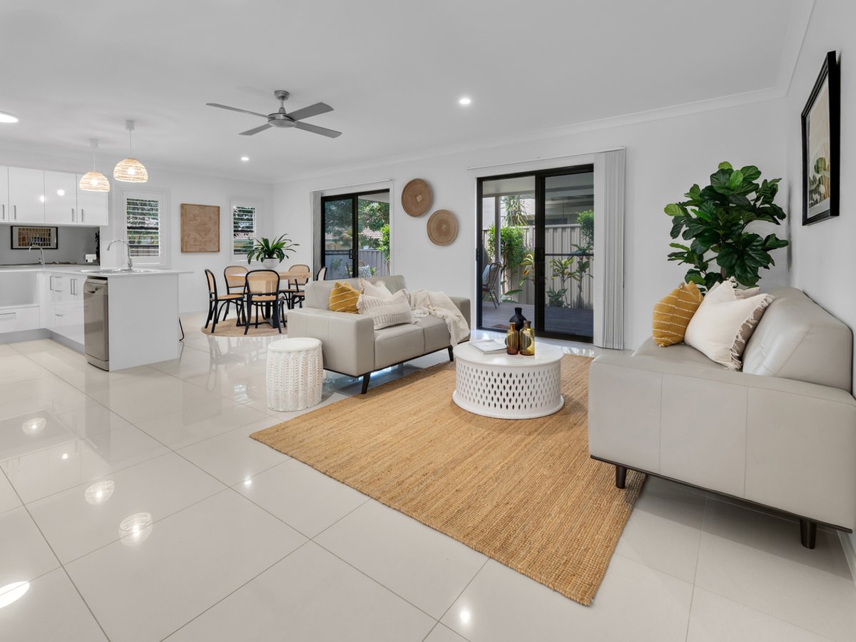 206 Nerang Road, SOUTHPORT - Image 1