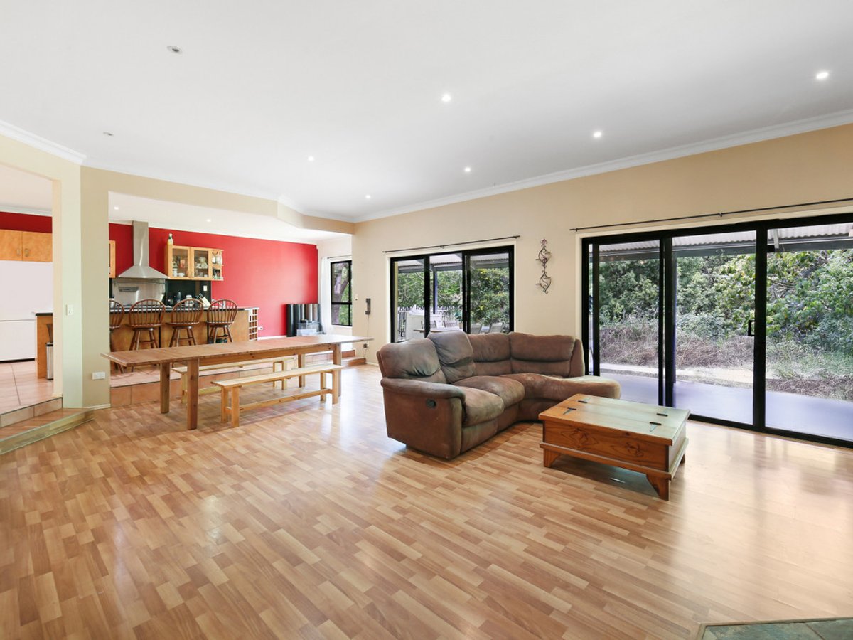 107 Valley Drive, Tallebudgera - Image 1