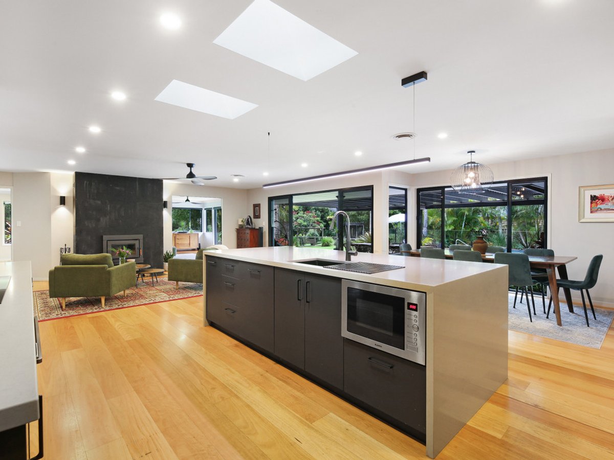 25 Dungogie Drive, Tallebudgera - Image 1