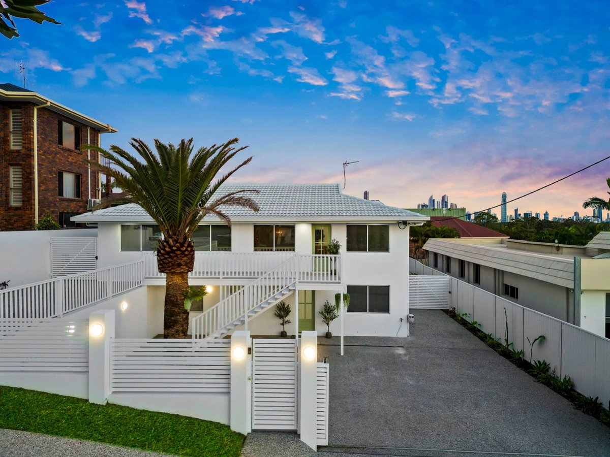 7 Coolibah Street, SOUTHPORT - Image 1