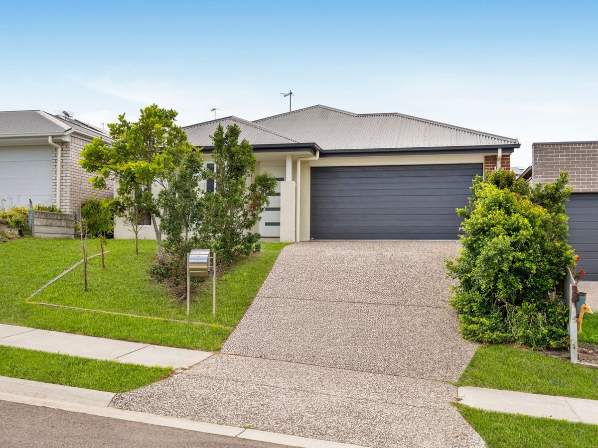 7 First Street, HOLMVIEW - Image 1