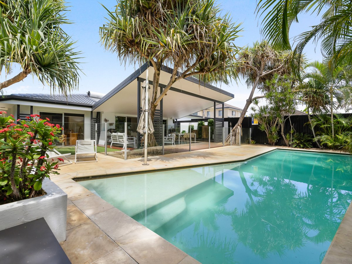 83 Amalfi Drive, SURFERS PARADISE - Image 1