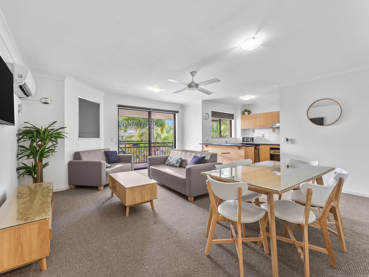 2360 Gold Coast Highway, MERMAID BEACH - Image 1