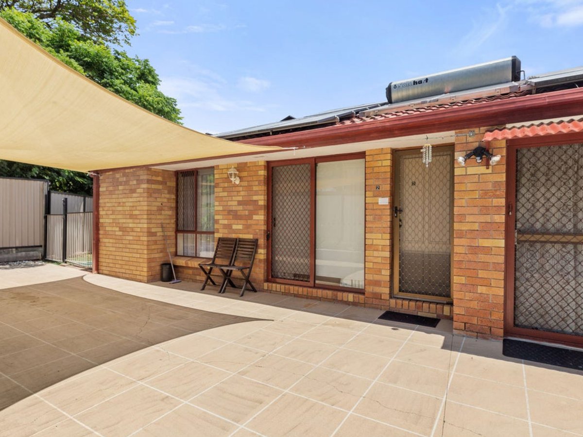 4 Telopea Street, LABRADOR - Image 1