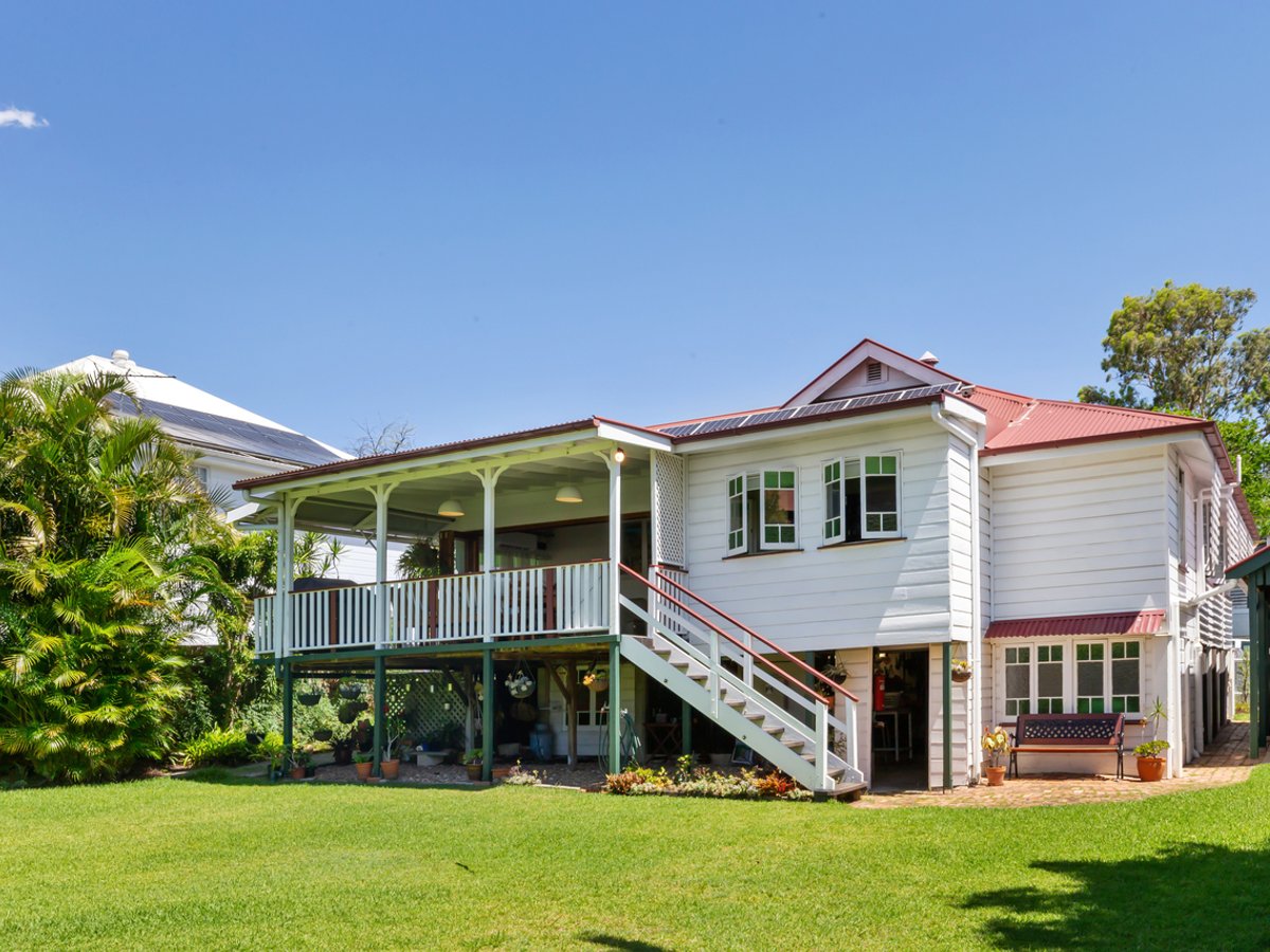 26 Inwood Street, WOOLOOWIN - Image 1