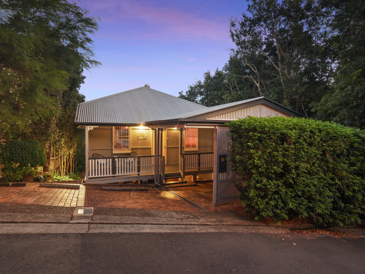 10 Corsham Street, PADDINGTON - Image 1